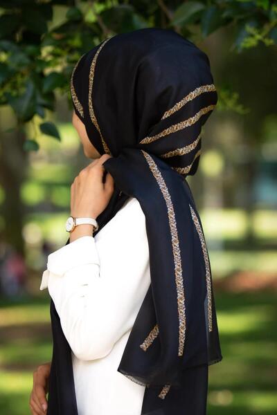 Vissona %100 İpek Çizgili Desenli Siyah - Gold Renkli 92x210 Şal