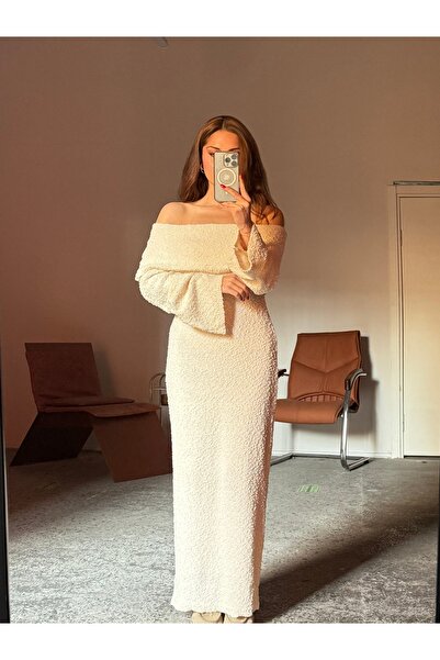 Gallogi MADONNA YAKA TASARIM UZUN TRİKO ELBİSE