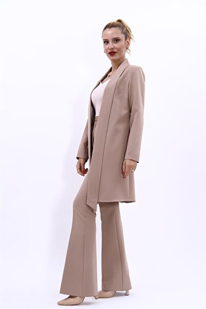 ÖNDER ÖZSOY سترة طويلة بياقة شال وبنطلون واسع الساق على الطراز الإسباني - حجري