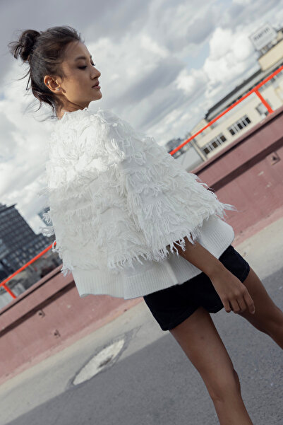 Nisan PÜSKÜLLÜ TRİKO HIRKA