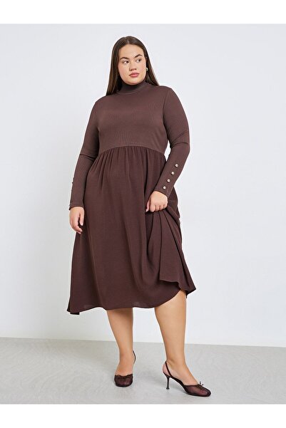 Styli Plus Size Ribbed Long Sleeve Midi Dress