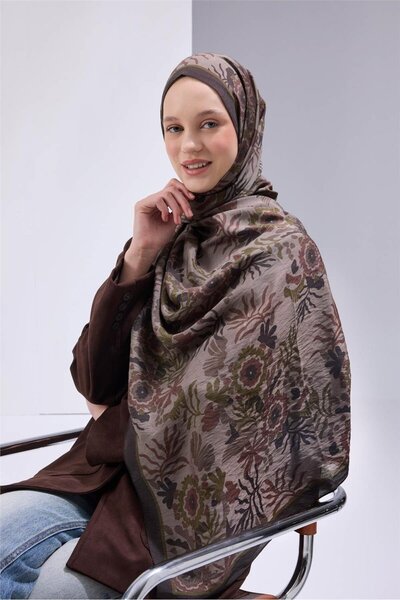 Silk Home شال مايدا مصنوع من مزيج الفسكوز بنمط حجري داكن وكاكي مع تصميم توك دورستي 190×70