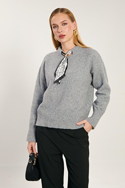 BARRELS AND OIL Women's collar scarf detailed knit sweater - gray