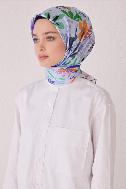 Belli Mavi Çok Renkli Çiçek Desen %100 Twill İpek Eşarp 4043 - 37