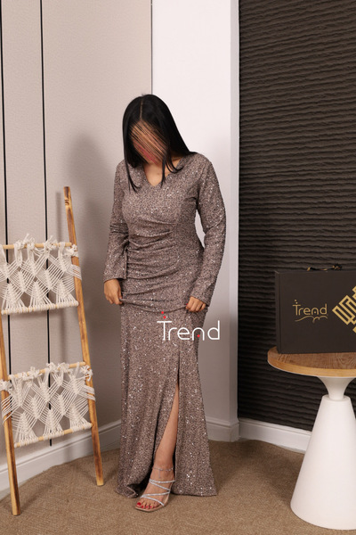 TREND modest evening dress with long sleeves