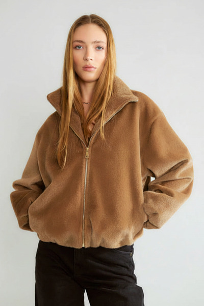 Robin D99873 Tay Tüyü Dokulu Balon Kol Kısa Kadın Mont