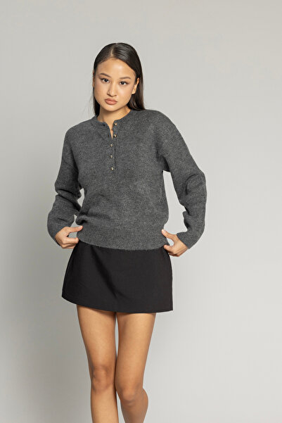 Nisan PULLOR DE TRICOAT DETALIAT BUTON