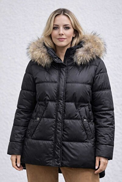 Diva Exclusive Fashion Black Quilted Women's Jacket with Hood and Fur