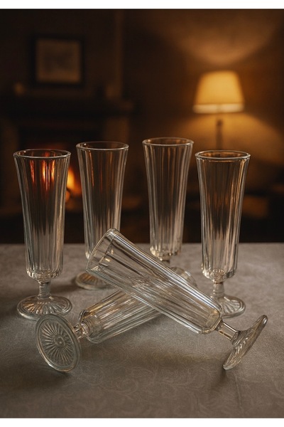 DailyHome Kahve Yanı Flüt Su Bardağı – Zarif Cam Tasarım