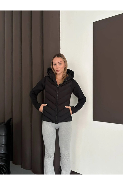 Renvo butik Women's Black Hooded Puffer Jacket – Slim Fit , Zippered, Casual & Sports Use