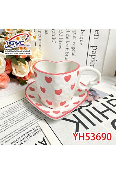 KAZUKO فنجان قهوة مع صحن على شكل قلب – طقم سيراميك بتصميم قلوب أنيق