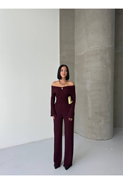 charme butik Women's Gold Buckle Detailed Madonna Collar Blouse-Pants Two-Piece Set