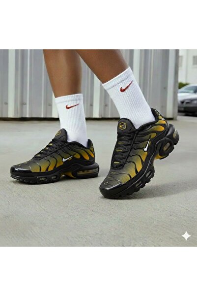 Nike Tn Air Max Plus Gs Royal Pulse Unisex Youth Sports Shoes (Sporti̇ks) Are Narrow Fit...