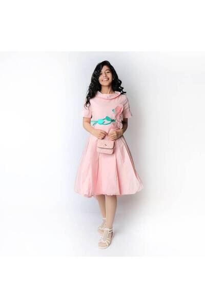 Mamnon فستان وردي بورد