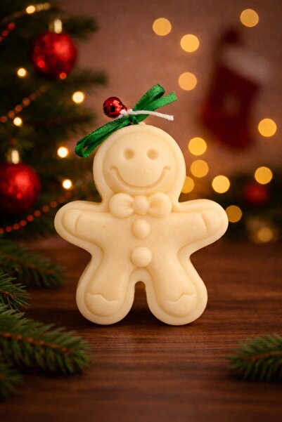 Gingerbread Adam Mum – Yılbaşı Temalı El Yapımı Dekoratif Mum