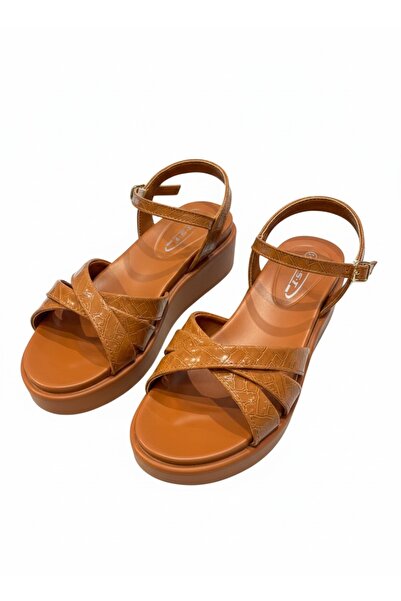 BST Women's sandal with a striped front design