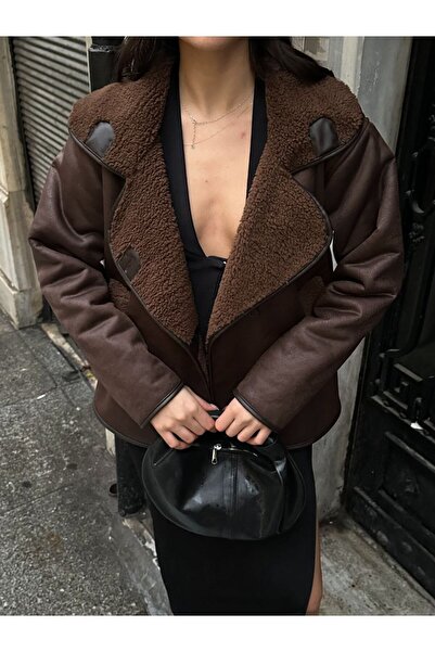 A&O Style سترة نسائية قصة فضفاضة من الصوف باللون البني مع ياقة وأزرار من جلد الغزال