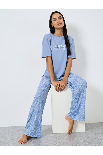 Styli Dream Slogan Drop Shoulder T-Shirt and Pyjama Set