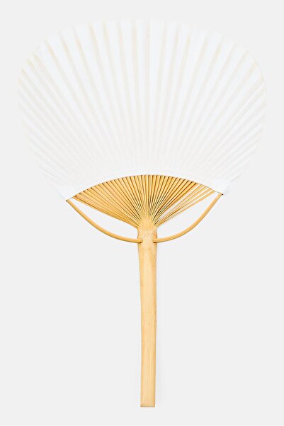 Muy Mucho Pai Pai Hand Fan, White