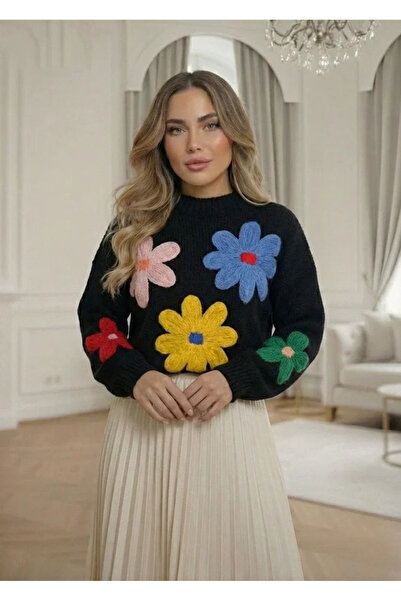 UniqueStore.ro Black sweater with colorful flowers