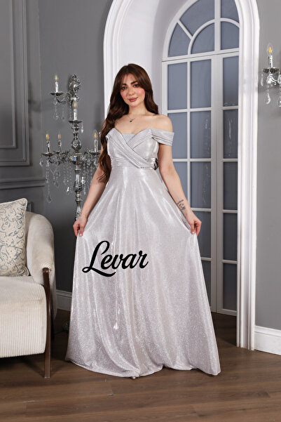 LEVAR فستان سهرة ليفار "Levar" الفضي – بريق الأنوثة