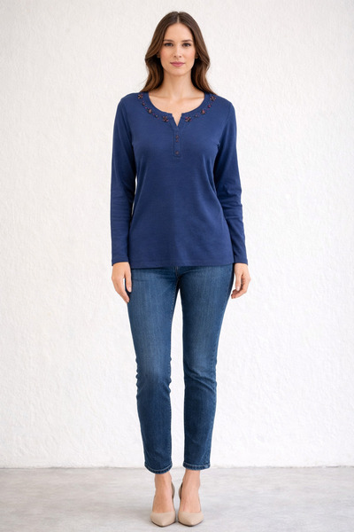 Desen Triko Women's Open Collar Beaded Knit Blouse