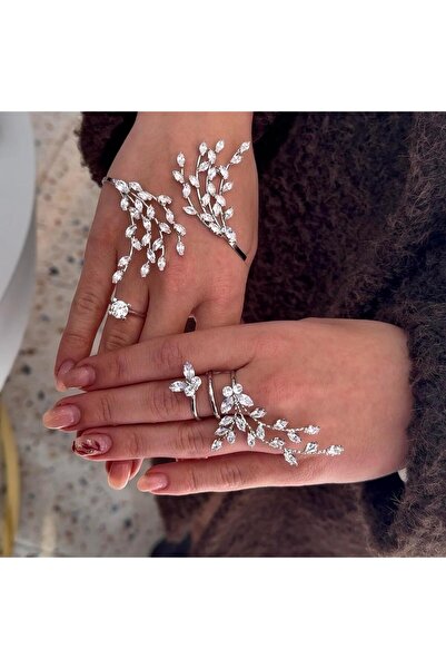 neslyaccessories Butterfly Glow Spiral Ring