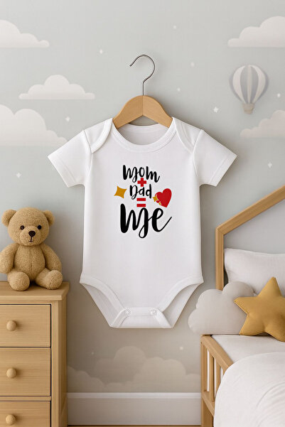 Bebe wini Mom+Dad=Me Yazılı Kısa kollu Bebek Body Zıbın