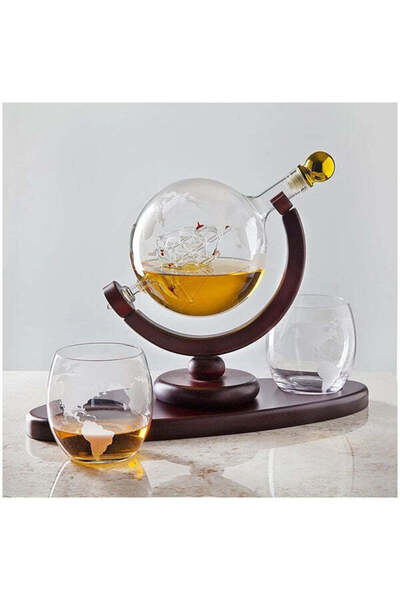 Sanlux Decanter set with two/four glass glasses, Globe design, with wooden stand, 850 ml