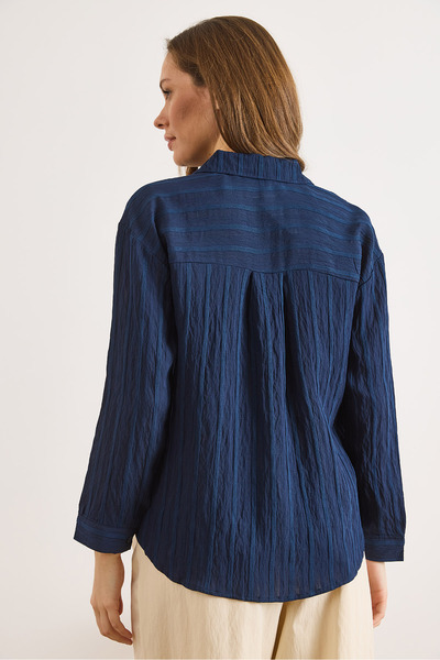Olalook Kadın Lacivert Dokulu Hafif Transparan Loose Fit Gömlek GML-19001408