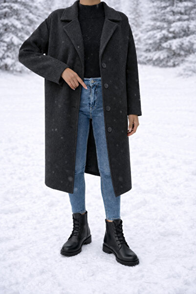 Timburly Astarlı Düğme Detaylı Kaşe Kaban