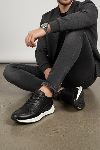 Voyager 1003 حذاء رياضي رجالي من الجلد الطبيعي بنعل مريح تشريحيًا