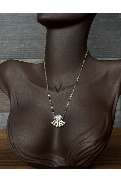 Toz Vintage قلادة إدرينا ذات الطراز الرومانسي بتصميم قلب وشعاع بتصميم عتيق