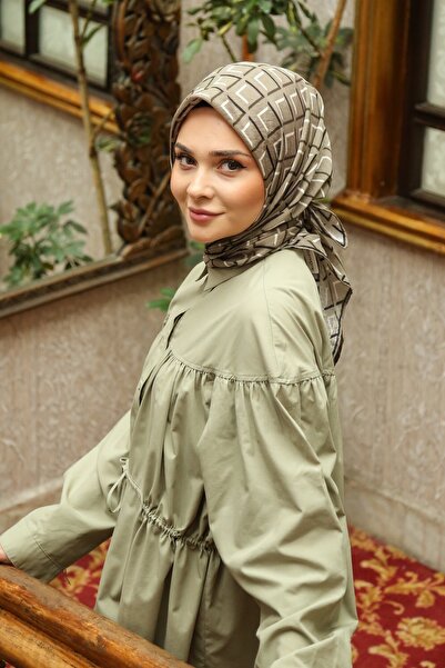Tesettürnağme وشاح إيكوزين TN2103 بنمط هندسي 06-لون الكتان