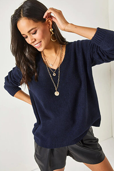 Olalook Women's Navy Blue V-Neck Soft Textured Knit Sweater Kzk-19000598