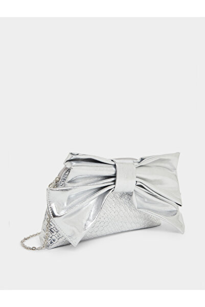Styli Silver Bow Textured Clutch Bag
