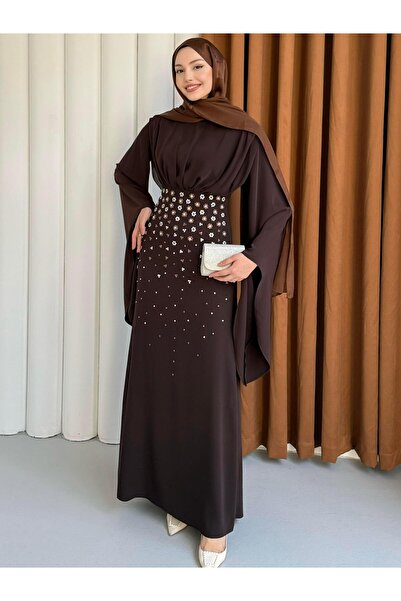Modaensarbutik Önü Taşlı Kolları Asimetrik Kesim Eliza Tesettür Abiye-KAHVERENGİ