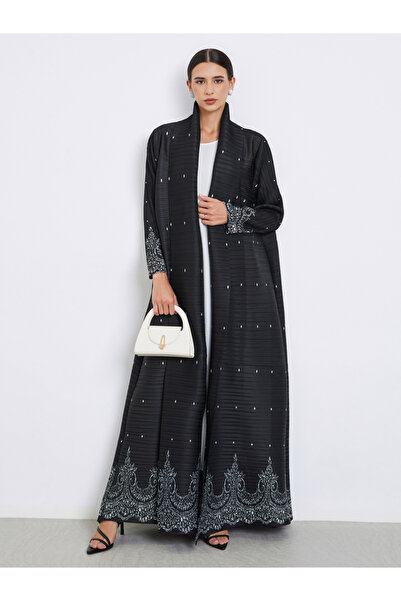 Take Two By Styli عباية بأكمام طويلة مزينة مطبوع زهور، ذات ملمس مميز وثنيات ب...