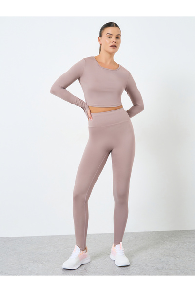 Styli Back Twist Peep Detail Crop Top and Leggings Set