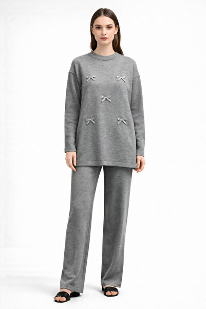 Gold Vitray Women's knitted set with decorative bows