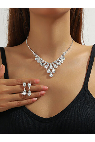 Take Two By Styli طقم عقد وأقراط من الكريستال الفضي