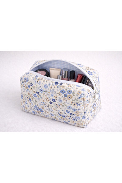 SEZİNİN TAKI DÜKKANI Quilted Fabric Blue Floral Pattern Makeup Bag