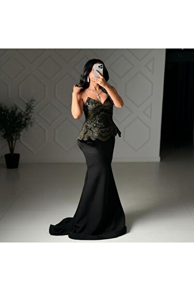 STAYILK DRESSES A shimmering embroidered corset dress