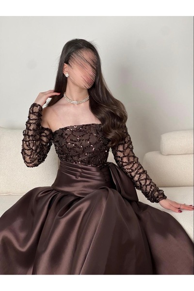 STAYILK DRESSES فستان سهرة بني شك يدوي بتدخيلة ميكادو كلوش من الاسفل غير قابل للتمدد 🎀