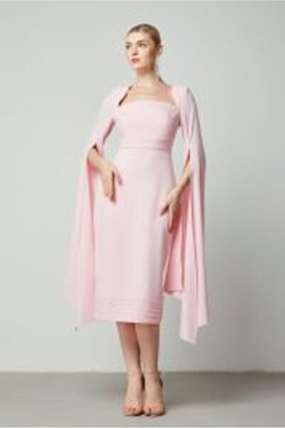 NATASHA A dress with wide sleeves