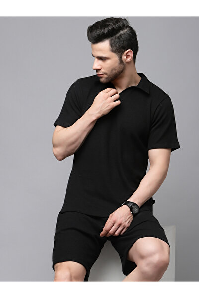 Rigo By Styli طقم رجالي أسود من قميص بولو وشورت بنمط الوافل المحبوك