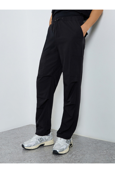 Styli Men Relaxed Fit Streetwear Style Cargo Pants