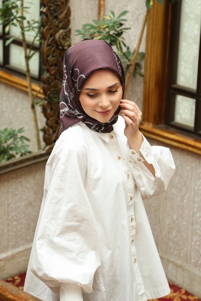 Tesettürnağme Eșarfă EcoZen TN2107 Model cu lanț 03-Prune-Gri-Negru