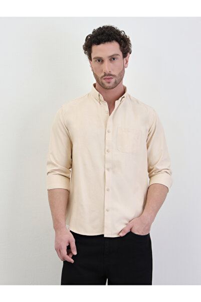 Styli Solid Oxford Regular Fit Spread Collar Shirt