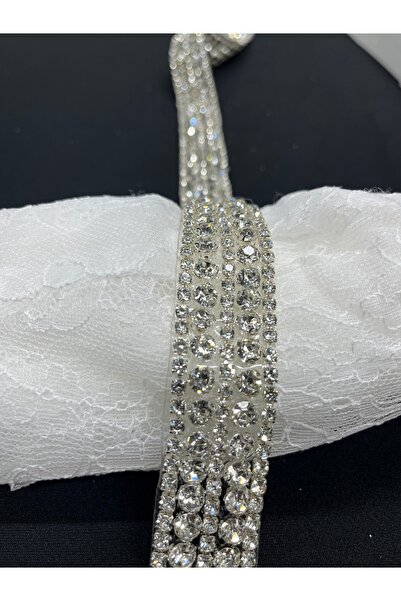 emin taş tasarım aks ütü ile yapışan kristal taşlı gümüş kasalı zincir kemer